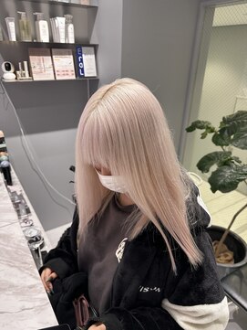 ヴァイス 新宿店(VAICE) ホワイトベージュ