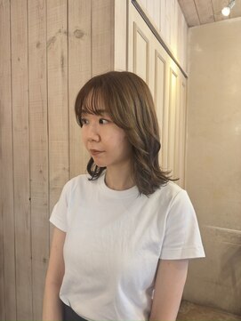 エイミーバイアフロート(amie  by afloat) 大人ナチュラル外ハネミディ ×シースルーバング◎