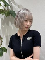 アッドバイケンジ(Add.. by KENJE)&nbsp;blondに落ちるwhite beige