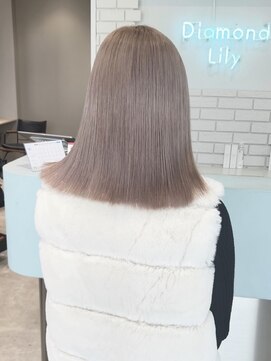 ダイアモンドリリー(Diamond Lily) ミルクティーグレージュ