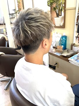 コアフィールフィス(COIFFURE fils) 【見附 今町】ホワイトメッシュカラー