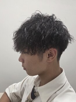 ラレデンシ フォー メンズ(LA LEDENSI for Men's)の写真/ライフスタイル・骨格に合わせたパーマで、朝のスタイリングを楽に!自分らしい魅力を引き出します♪