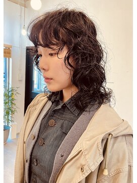 つむじ ミディアムレイヤーパーマ