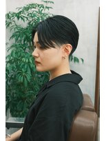 ピープル(People.)&nbsp;センターパート・テーパーフェード