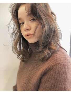 ヌイ 横浜(nui) ミルクティベージュ_ブランジュネイビーカラーダブルバング