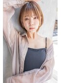 かきあげヘアーシルバーカラー韓国風センターフェードカット