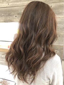 ヘアモード カクテル レイヤーカット×クリームベージュ【JUN】