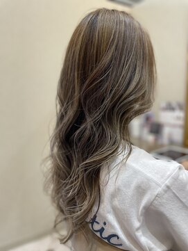 シャトン(chaton) 外国人風/ハイライト/ベージュ