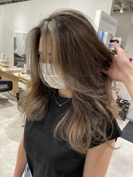 アヴァンス 京橋店(AVANCE) 前髪かきあげフェイスフレーミングハイライトカラー！