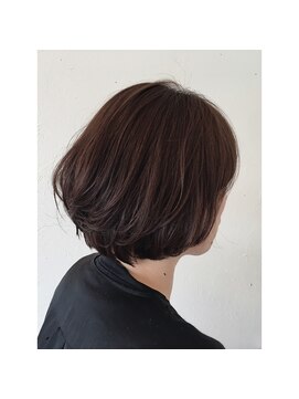 クラ(KULA) ショートボブ