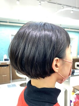 アッシュ 下北沢店(Ash) 襟足短めボブ