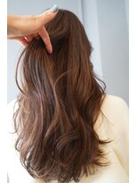 ドッツ(Dots.)&nbsp;『Dots.』艶髪大人ヘア×ロング