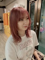 コワファーストナガサキシャンプーボーイ(COIFF1RST NAGASAKI SHAMPOO BOY)&nbsp;長崎 顔周りレイヤー ピンクベージュ