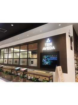 明るく、元気で笑顔なスタッフがお客様に喜んで頂けるようにポリシーを持ってお出迎えします！