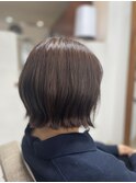 切りっぱなしショートボブ