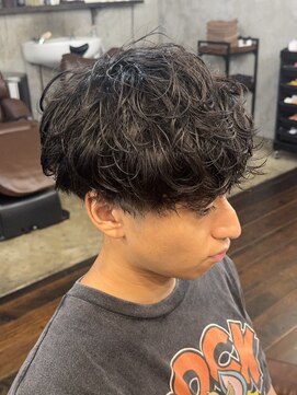 アムリタ(AMRITA) 女子ウケするシャドウパーマ＿シオン