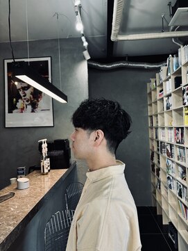 シャドウパーマ