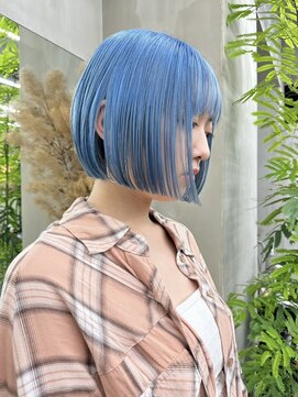 ギークス(GEEKS) 【GEEKS渋谷】全頭ブリーチ/アイスブルー/推しカラー/水色/ボブ