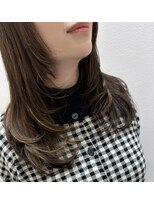 アドラーブル ココロ 新潟(adorable CoCoLo) 顔周りレイヤーカット小顔レイヤー