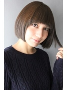 オハナ(ohana) 【ohana/表参道】ワイドバングの前下がり大人ボブ