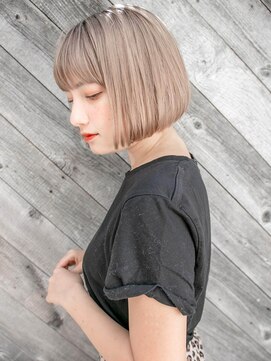 ルティア 池袋(Lutia) ことりベージュ×ショートボブ