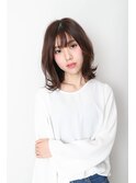 大人可愛いくびれ外はねミディ