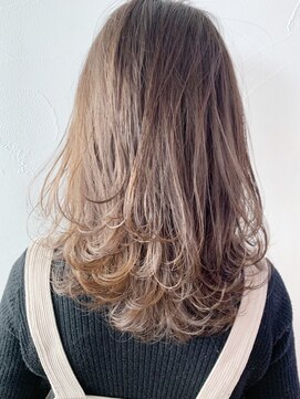 アルバム 銀座(ALBUM GINZA) メルティロブ_外ハネボブアッシュブラウンネオウルフ_ba270632