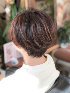 オカズ(Hair room Okazu) ☆ショートボブ×ハイライト☆