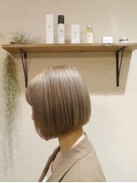 ステラルーチェ(STELLALUCE)&nbsp;外国人風ハイトーンボブ