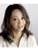 質感プラスで大人っぽくエアリーミディ