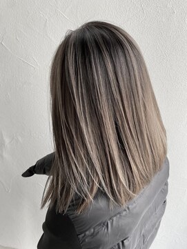 アンダーバーホワイト 広島 並木店(_WHITE) バレイヤージュ