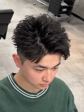 イーラ(era) フェザーショートパーマ/メンズ/刈り上げ/眉毛/ツイスト