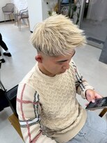 アリープパロット(ALEAP parrot)&nbsp;メンズカット+刈り上げショート/ホワイトブロンド