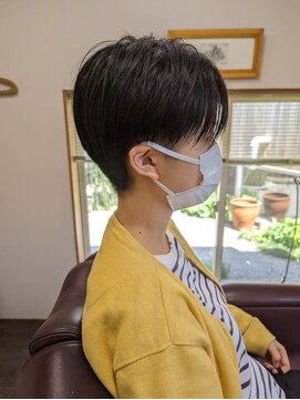 ヘアーギャラリー インディ(hair gallery indy) ハンサムショート ツーブロック 刈り上げ女子