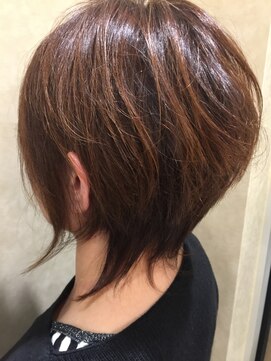 ブーティーク ヘアー(BOUTIQUE HAIR) スリムシルエットウルフ