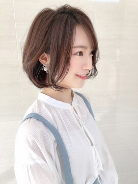 オーロ(ORO) イメチェンで癖毛、ペタ毛でお悩みの方におススメのＡラインボブ