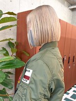 ノエ(noe) ブロンド×切りっぱなしボブ
