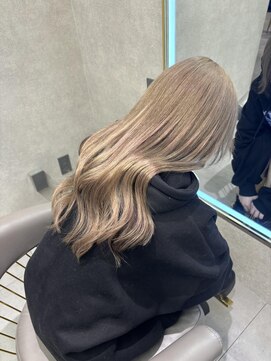 ニーナ ビューティーサロン(NINA Beauty Salon) ツヤツヤハイトーン