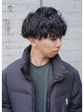 エルフィ(ELF=y) 波巻きスパイラルパーマ／波巻きマッシュヘア