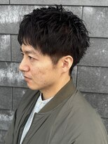 ヒュイル バイ ニアウ(Hwyl by Niau) メンズショートパーマニュアンスパーマ刈り上げ