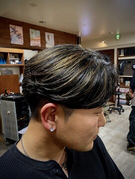 スウェル(SWELL) 金ハイライト×センターパート