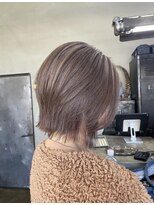シアン(cyan)&nbsp;ワンブリーチで作る落ち着いたベージュカラー