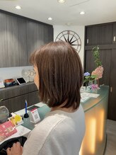 ゼル 新越谷店 ZELE 前下がりミディアム