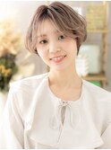 ボブマッシュショートゆるふわくせ毛風センターパート20代h5