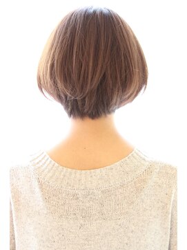レウナ 外苑前(Reuna) 【３０代・４０代・５０代】大人の女性に人気のショートボブ
