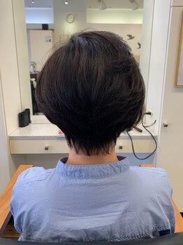 髪と頭皮を労りながらグレイヘアーを根元からしっかりカバー◎人気のN.カラーで艶感＆透明感もアップ♪