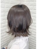 伸ばしかけミディアムボブ×シルバーアッシュ
