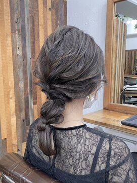 リッカ(RICCA) ヘアセット/グレージュ/ココアベージュ 20代 30代 I-1031