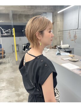 ノード(NODO) ハイトーンベージュ＋ショートレイヤー