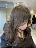 レイヤーカット/オリーブベージュ